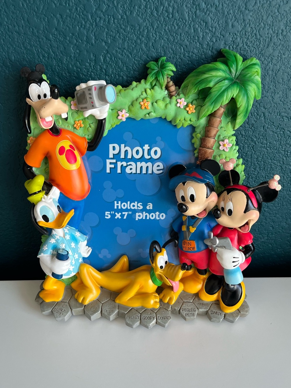 Disney Parks Mickey Mouse Souvenir Fab 5 "Pin Trade" Picture 4"x6" (Resin) Frame